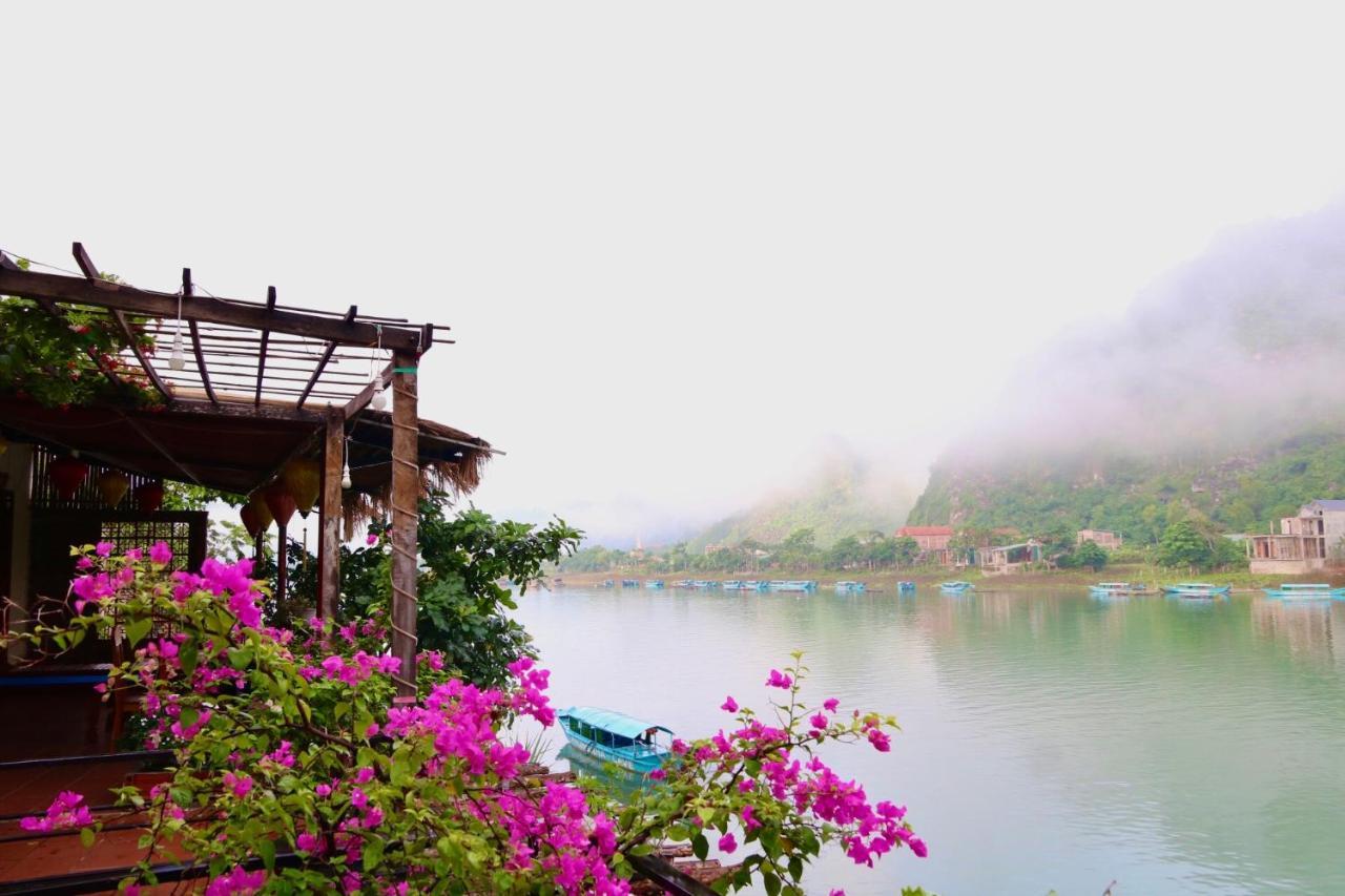 Phong Nha Coco Riverside Exterior photo