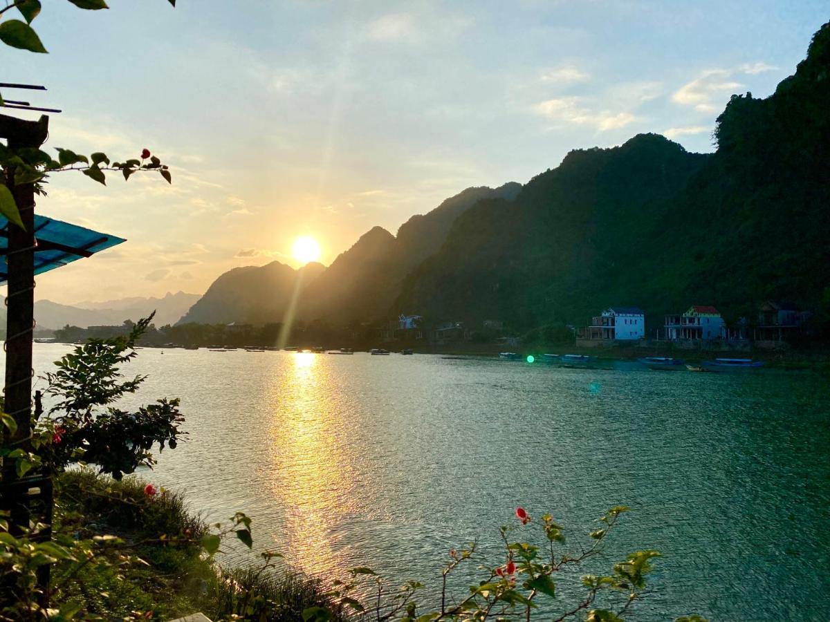 Phong Nha Coco Riverside Exterior photo
