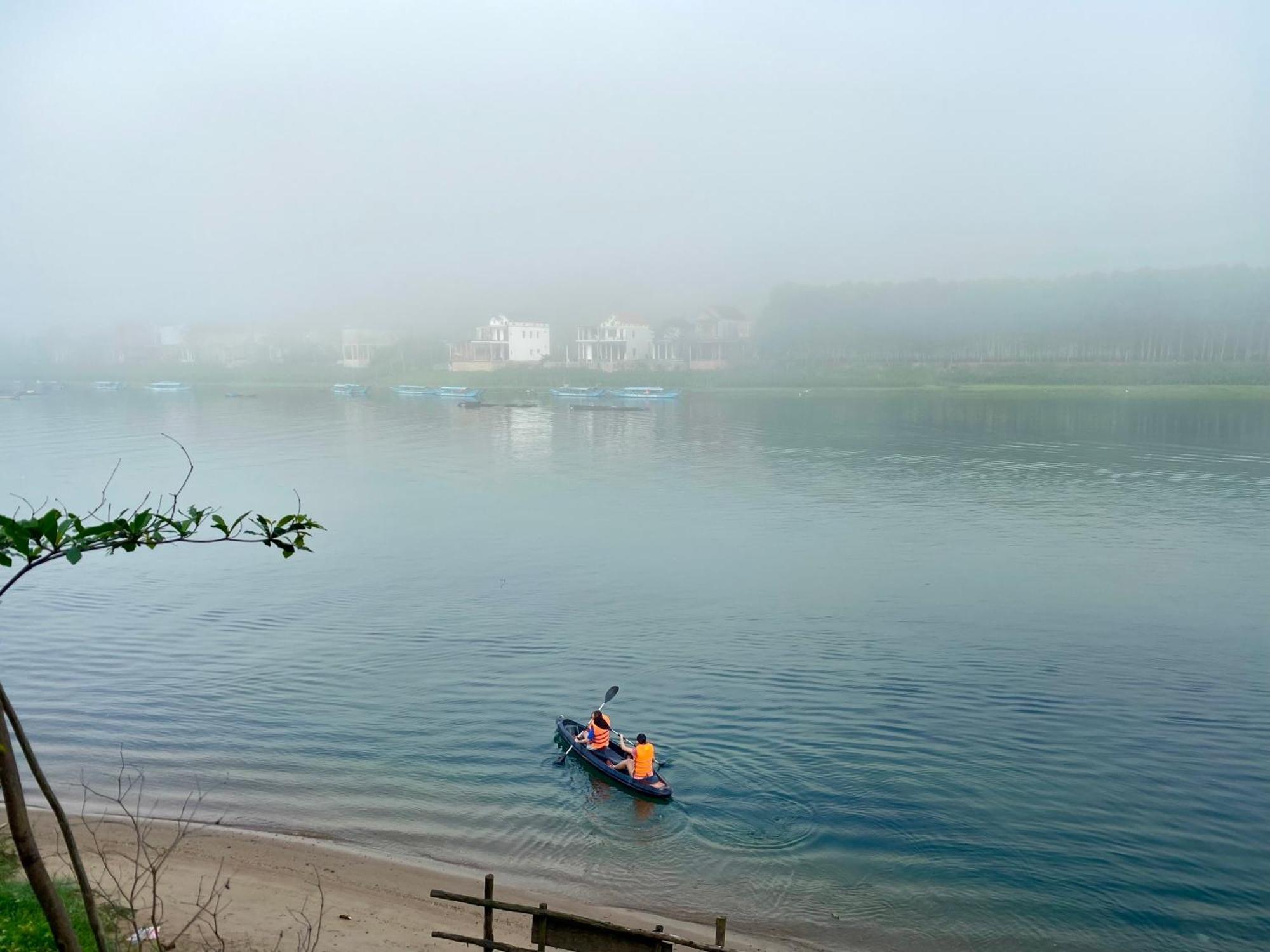Phong Nha Coco Riverside Exterior photo