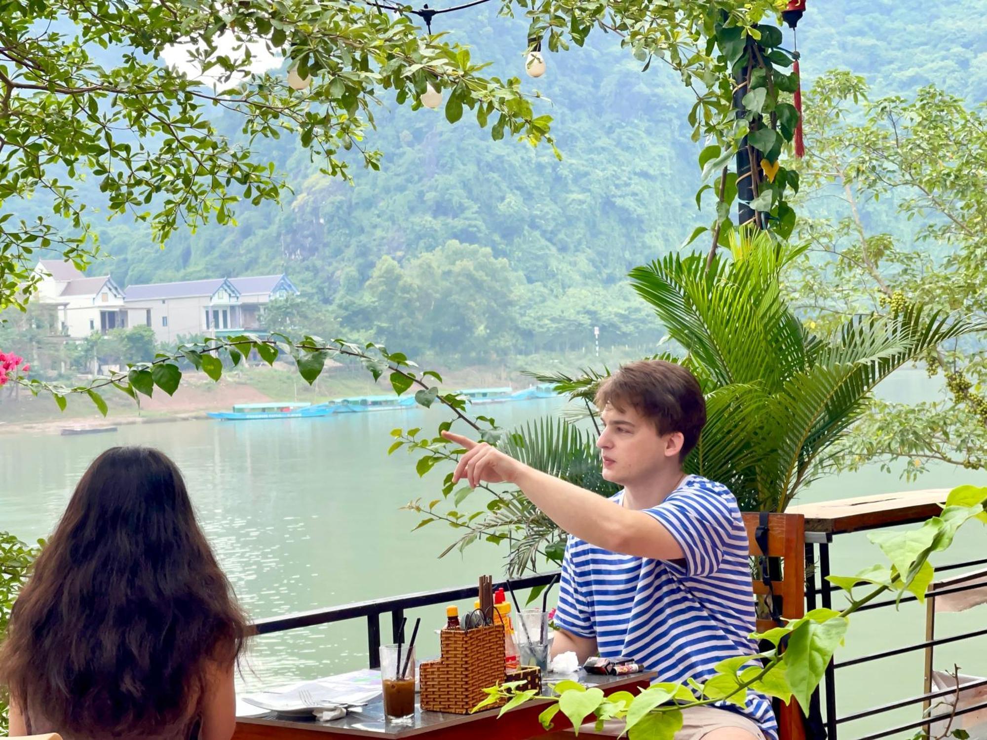 Phong Nha Coco Riverside Exterior photo