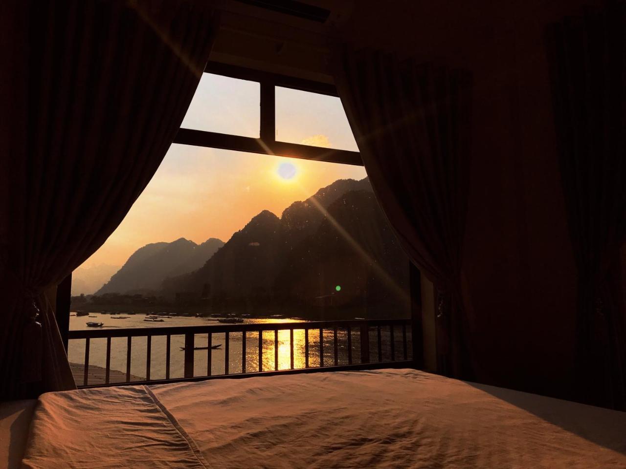 Phong Nha Coco Riverside Exterior photo